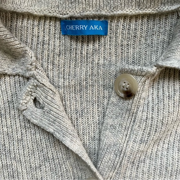 Cherry Aka - Light Grey Button Down Sweater - Picture 4 of 8